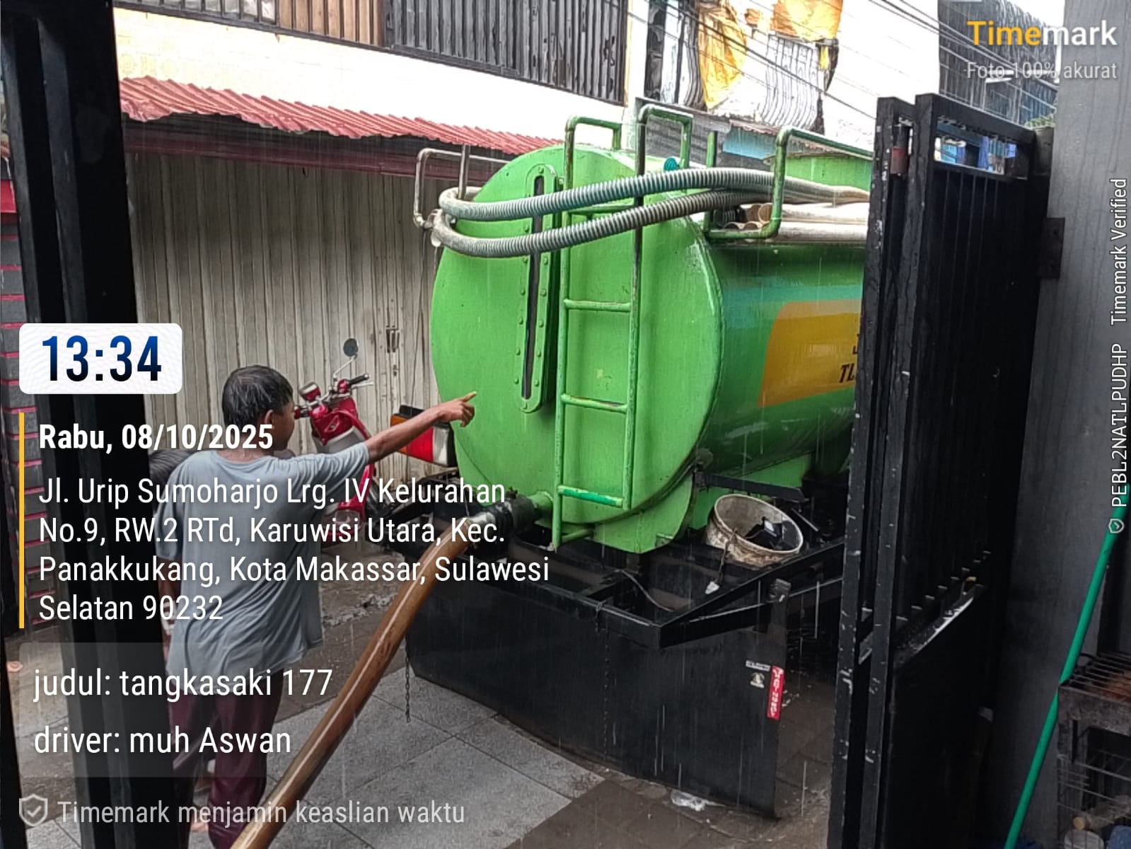 Armada Truk Sedot WC CV. Cipta Jalah Konstruksi di Lokasi Pelanggan